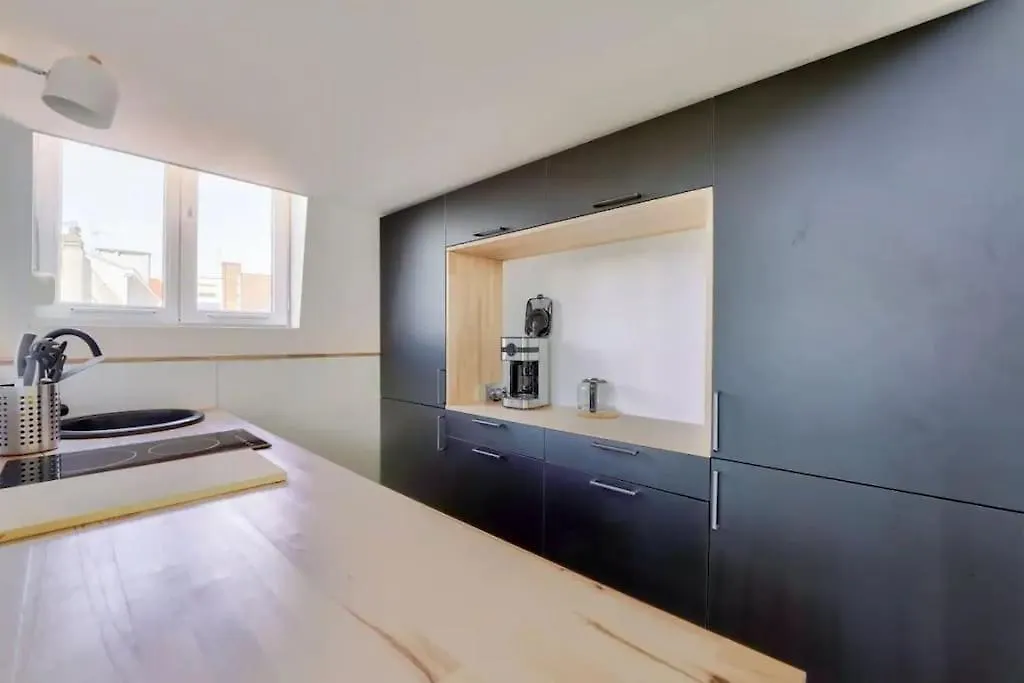 Studio Avec Mezzanine Pour 2 Personnes Lille France